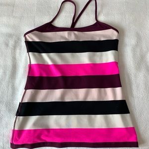 Lululemon top